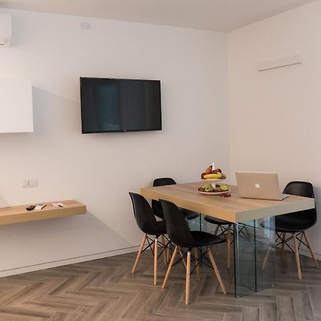 Terrazze Dei Tigli Apartment ริวาเดลการ์ดา ภายนอก รูปภาพ